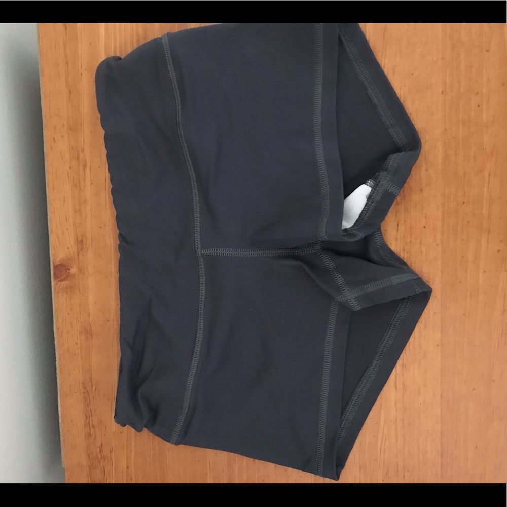 Fleo booty shorts dark gray